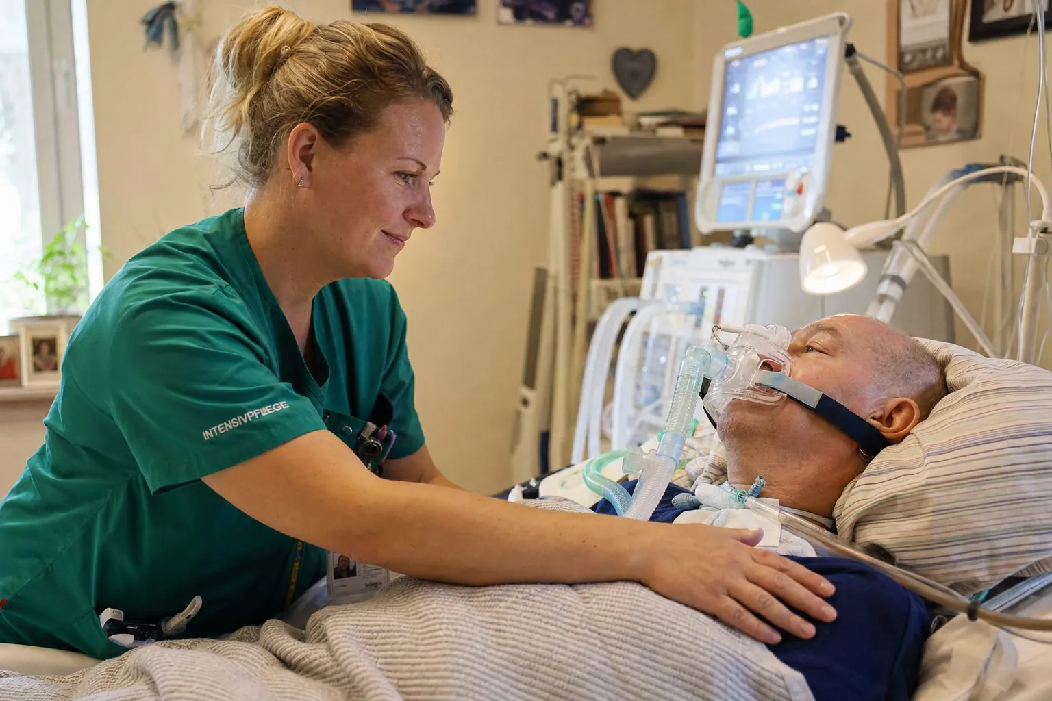 Außerklinische Intensivpflege: Von der Klinik nach Hause – Checkliste für Angehörige
